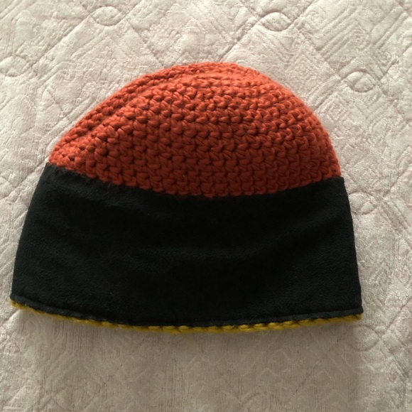 Hat - Picture 3 of 4